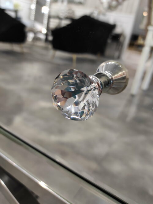 Konsola Merosi szklana z ozdobnymi uchwytami w kształcie diamentów