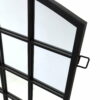 Fragment industrialnego lustra - lustro loftowe w czarnej metalowej ramie